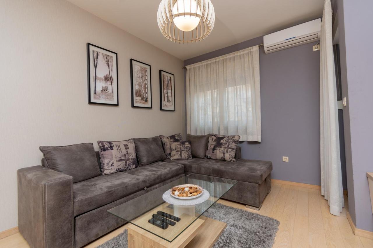 City Compass Apartment With Garage Space Ποντγορίτσα Εξωτερικό φωτογραφία