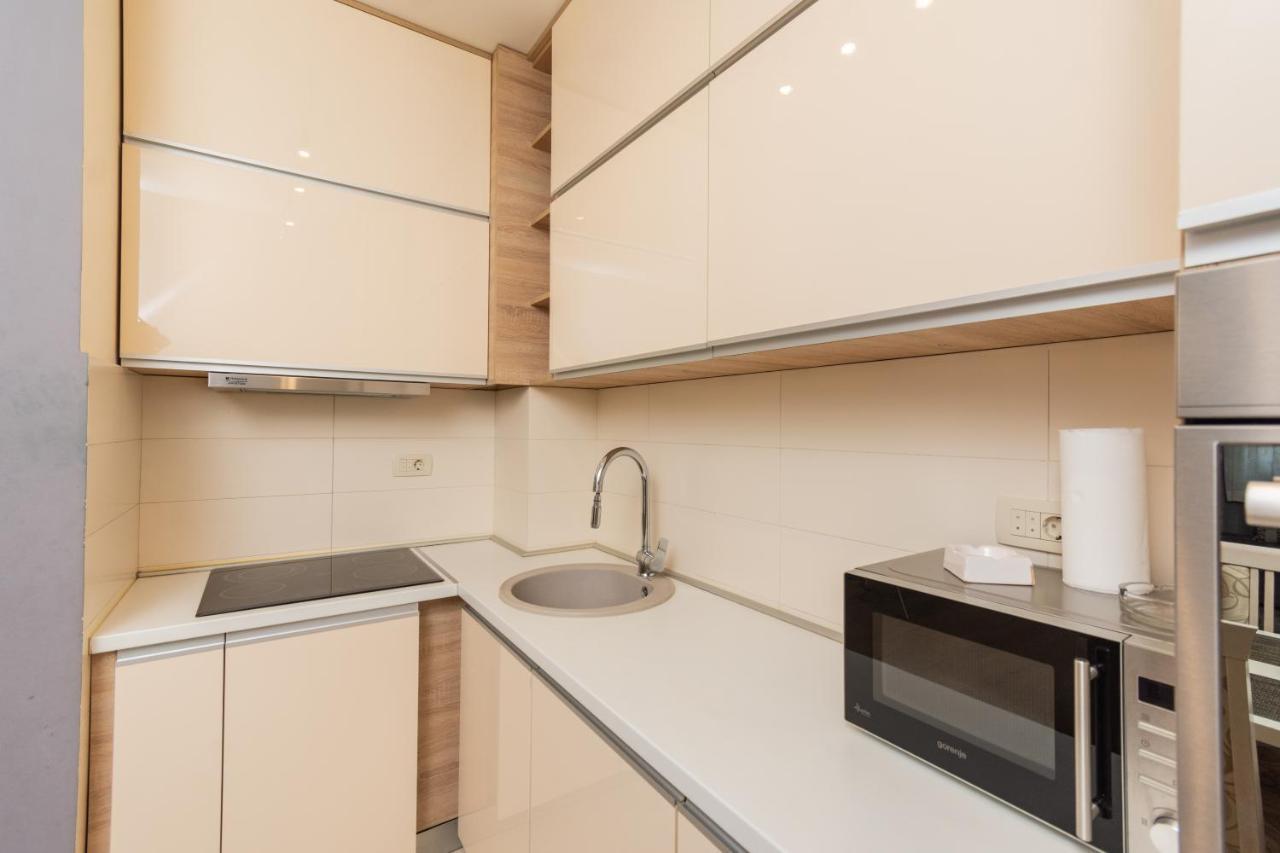 City Compass Apartment With Garage Space Ποντγορίτσα Εξωτερικό φωτογραφία